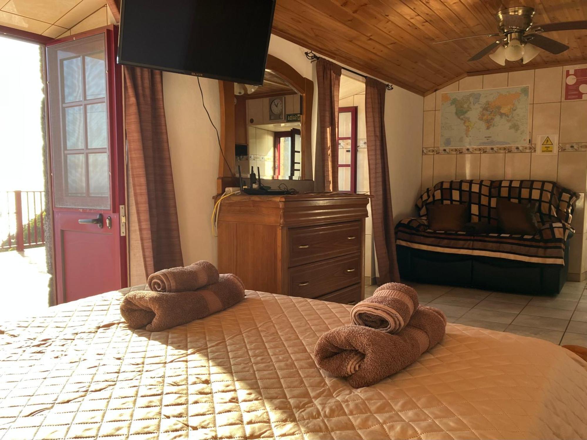 Vistalinda Cabins Calheta  Exterior photo