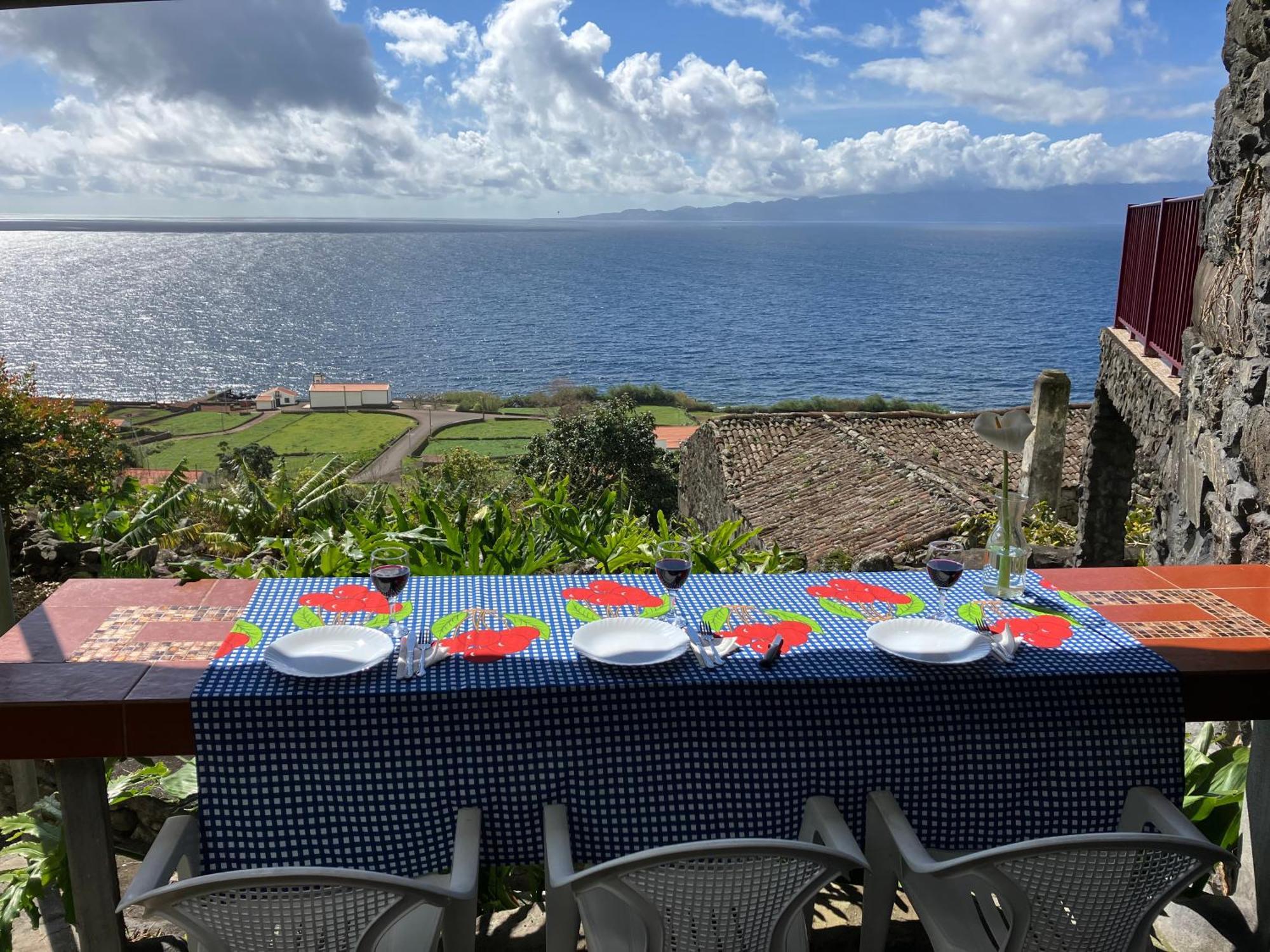 Vistalinda Cabins Calheta  Exterior photo