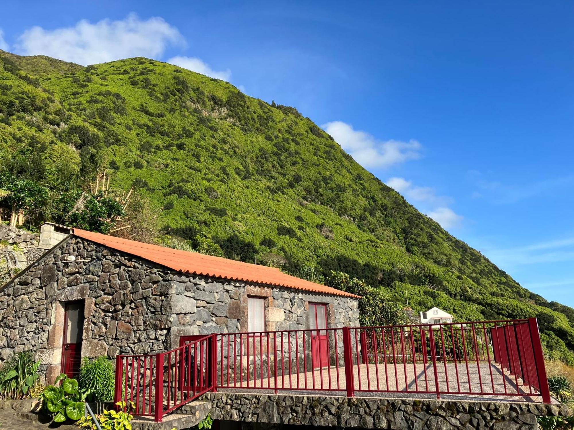 Vistalinda Cabins Calheta  Exterior photo